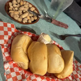 Complimentary rolls and peanuts