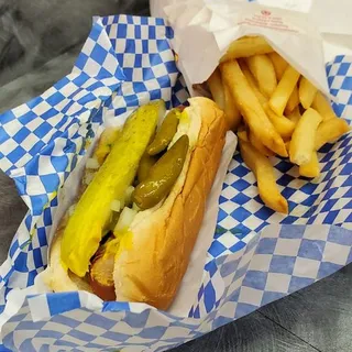 SPECIAL - Hot Dog w/ Fries & Drink of your choice