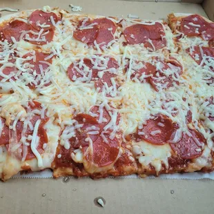 Mmmmm medium pepperoni