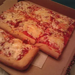 8 slices of cheese pizza yummmmm