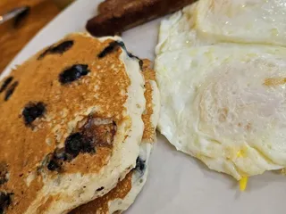 Lucio's Breakfast Place