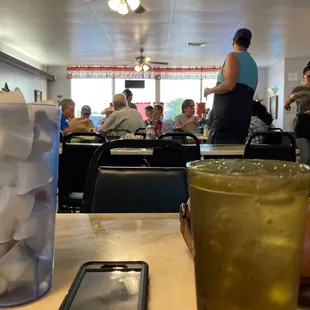 A full room this Saturday morning. The parking lot was full!