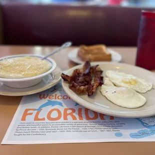 a plate of breakfast food