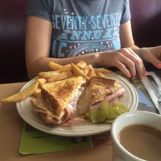 Monte Cristo Sandwich