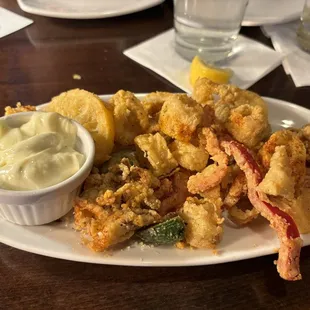 Spicy Fried Calamari Dinner