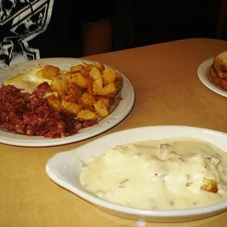 Corned Beef Hash & Eggs