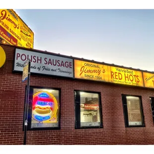 Jimmy&apos;s Red Hots. 4000 W Grand Ave, Chicago, IL  Vienna Pure Beef Hot Dogs, Polish Sausage , Tamales etc.. CarryOut. Cash Only. Quick. Cool.