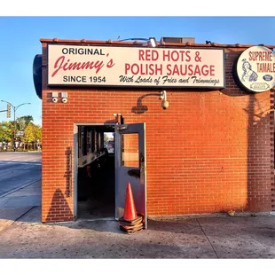 Jimmy&apos;s Red Hots. 4000 W Grand Ave, Chicago, IL  Vienna Pure Beef Hot Dogs, Polish Sausage , Tamales etc.. CarryOut. Cash Only. Quick. Cool.