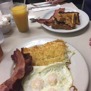 Link Sausage and 3 Eggs