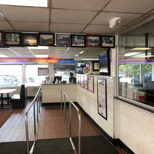 Front ordering area
