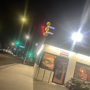 Good ol Jim&apos;s burger