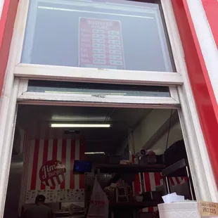 2023 May business hours