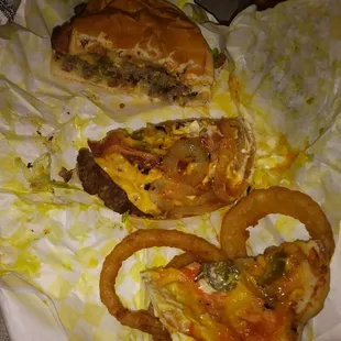 Bacon cheeseburger with Jalapeno and sauteed onions...yummy and fresh