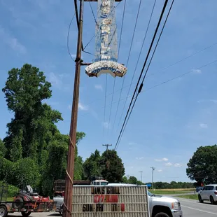 a sign for jim's grill