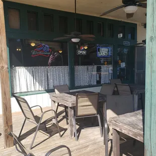 Front of restaurant.