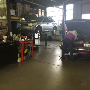 We offer complete Auto Service