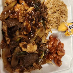 Mongolian Sun Yum Dinner Combo to go