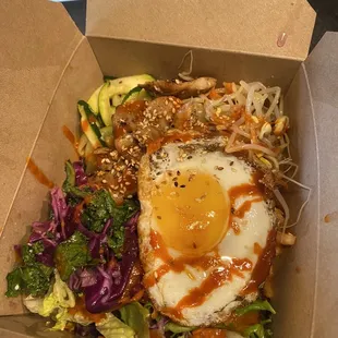 Bi bim bap with chicken