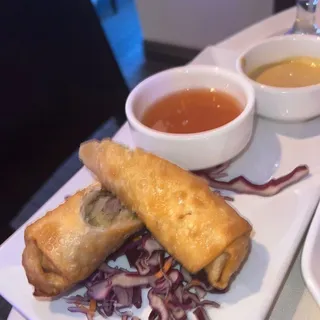 Crispy Shrimp Rolls (4 pcs)