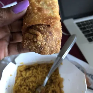 This is supposed to be a shrimp egg role. Why is it brown?