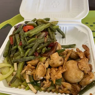 3 item lunch combo no rice free soup large portions