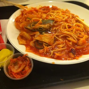 Spicy Seafood Noodle