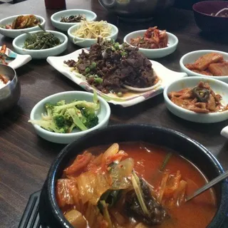 Kimchi Jjigae