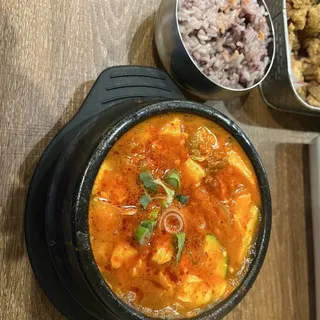 Pork soft tofu Soup