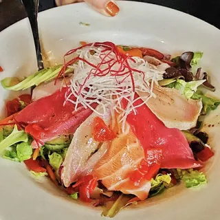 Sashimi Salad