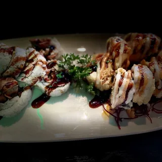 1 Regular Roll and 1 Specialty Roll Combo Lunch Special