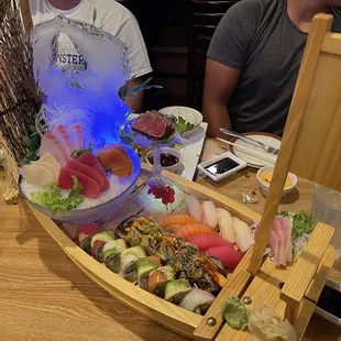 Sushi/Sashimi boat