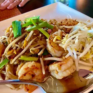 Pad Thai with shrimp