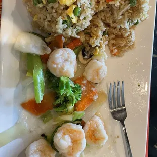 Shrimp and mixed vegetables with fried rice