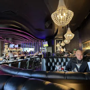 More nightclub vibes with that fire wall