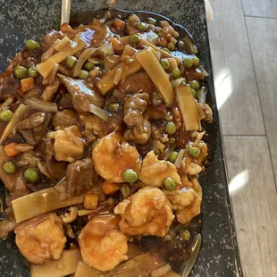 Combination egg foo young