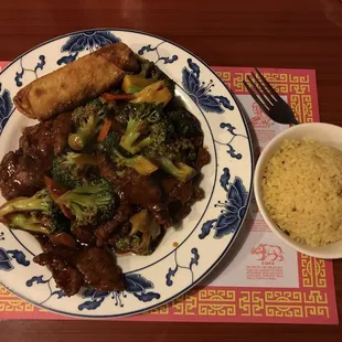 Beef and broccoli. It was good. I'd try this place again.