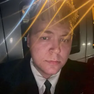 Michael Ross L.