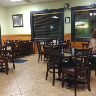 It&apos;s closing time. Not too many people here right now. They do a lot of take out here.