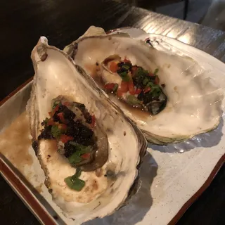 2 Piece Steamed Scallops with Garlic Sauce