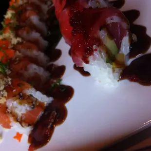 Tiger left, Mama Mia right