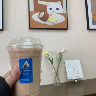 iced milk tea with no boba