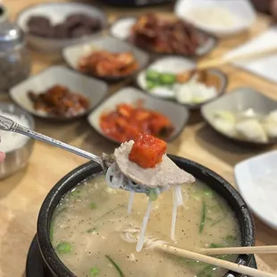Dwaeji Gukbap