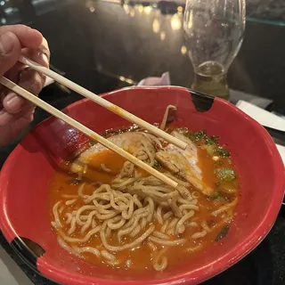 Premium Tonkotsu Red*