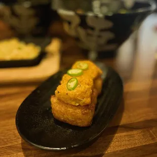 Crispy Rice with Spicy Tuna | Instagram: gaogirlsgrubbin