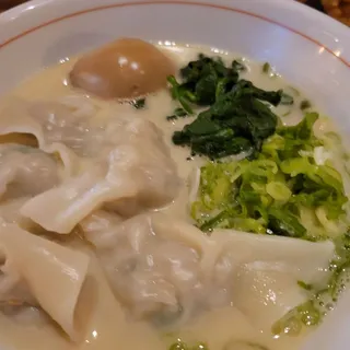 Wonton Chicken Ramen*