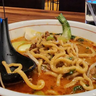 Spicy Umami Miso Ramen*