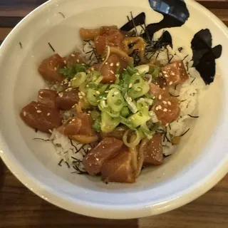 Salmon Poke Bowl* Small
