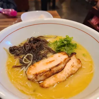 JINYA Chicken Ramen*