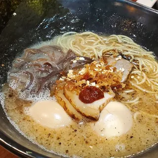 JINYA Tonkotsu Black*