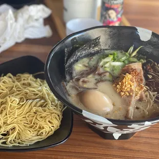 JINYA Tonkotsu Black* w/ extra noodles